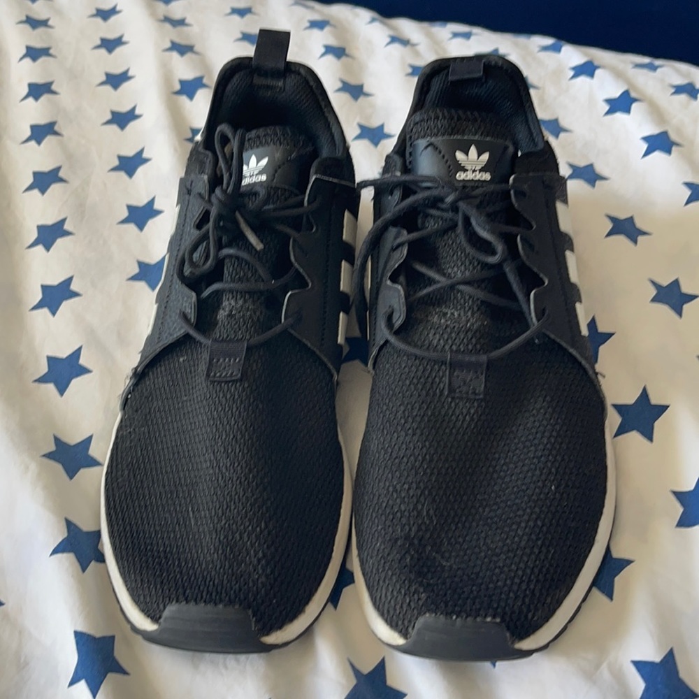Men’s Adidas sneaker